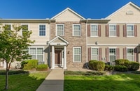 Building Photo - 1244 Chateau Ave