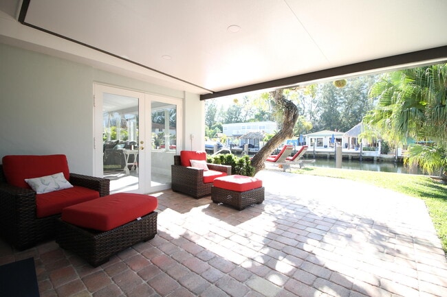 Building Photo - 2548 SE 14th St