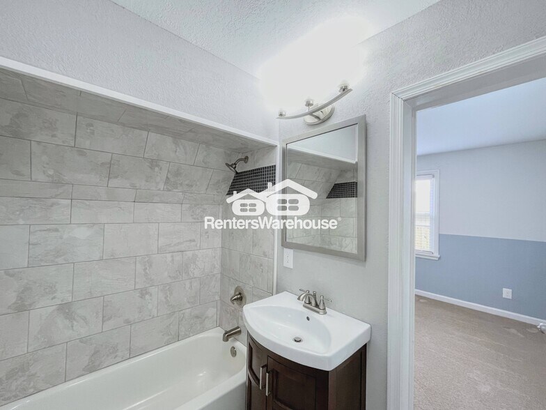 Building Photo - 3508 Creig St