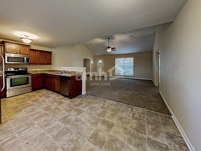 Building Photo - 2009 Slayton Dr