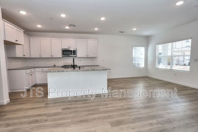 Building Photo - 4266 Aura Way