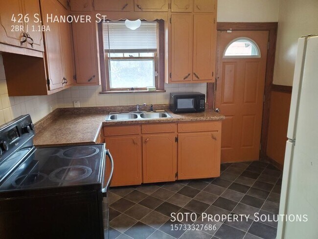 Building Photo - 2BD/1.5BA Pet Friendly and HUD accepted