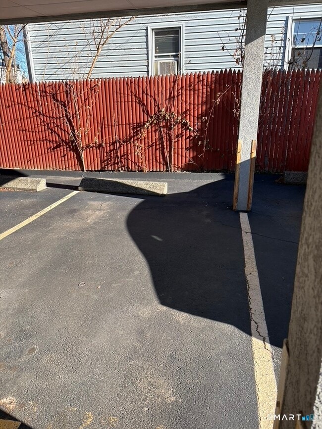 Building Photo - 12 Tuttle St