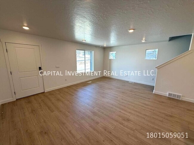 Building Photo - 4351 N 325 E