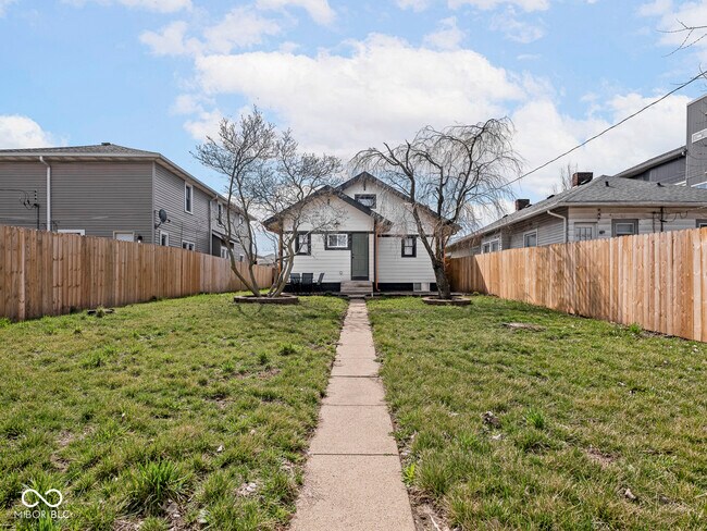 Building Photo - 1210 Finley Ave