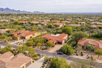 Building Photo - 7895 E Softwind Dr