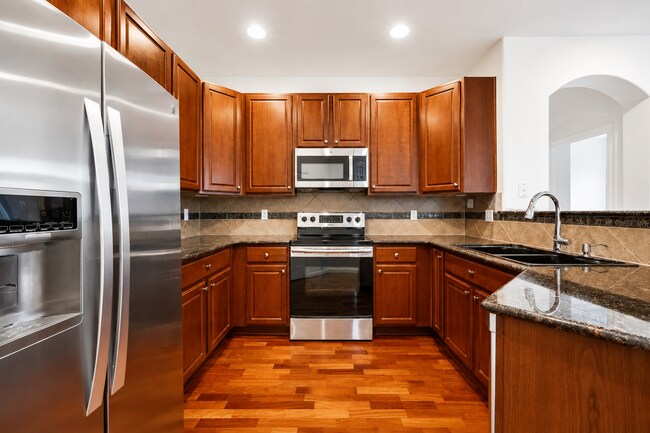 Building Photo - Westminster Townhouse Near Trails, Standley Lake & Denver