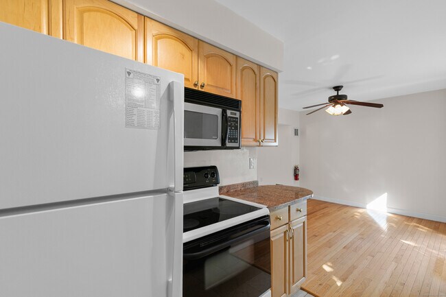 Building Photo - 58 Edgewood Ave