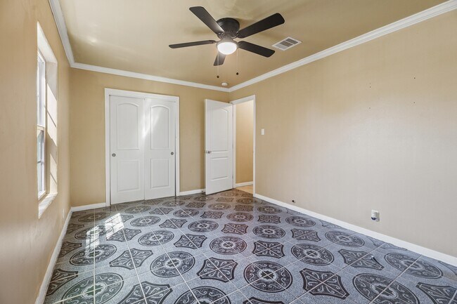 Building Photo - 3209 Chestershire Dr