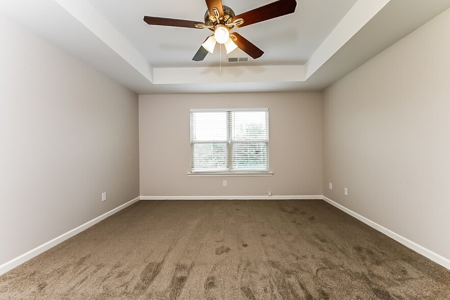 Building Photo - 259 Magnaview Dr