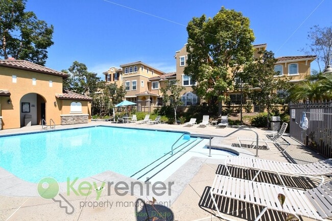 Building Photo - Townhouse in the heart of San Elijo Hills |  San Marcos
