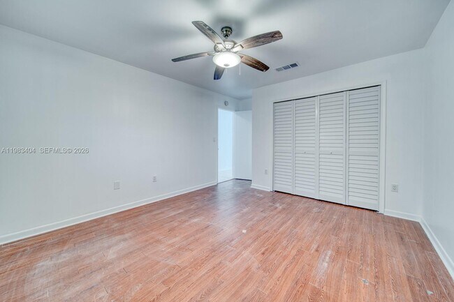 Building Photo - 300 NE 143rd St