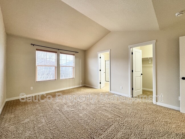 Building Photo - 322 SW Marsuda Terrace