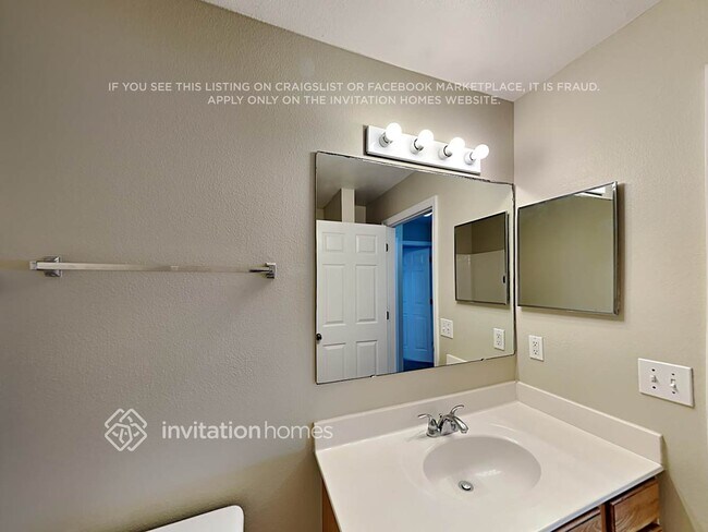 Building Photo - 10436 Opus Dr