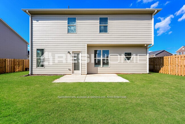 Building Photo - 501 Fiery Warbler St