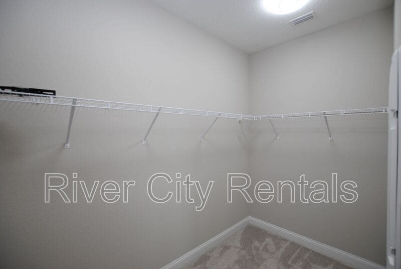 Building Photo - 6997 Red Timber Rd