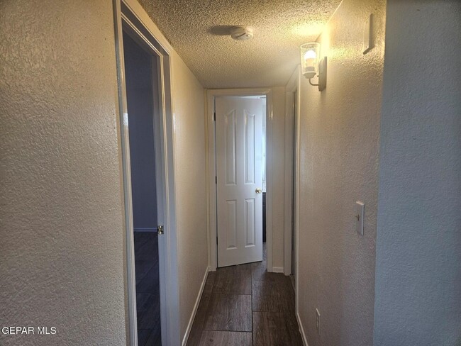 Building Photo - 12353 Golden Sun Dr