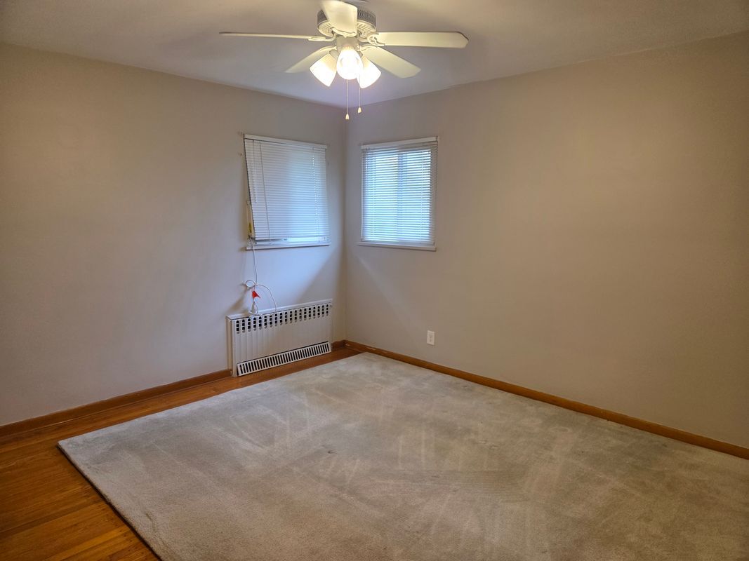 Building Photo - 144 Raphael Rd