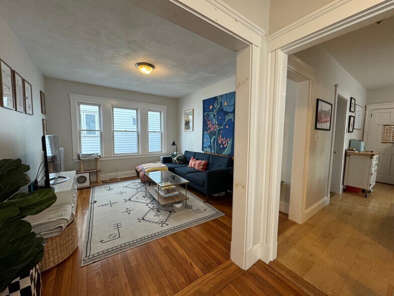 Building Photo - 12 Silvey Pl
