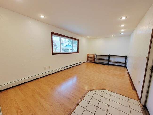 Building Photo - Pet-Friendly Rental with Fenced Yard & Bon...