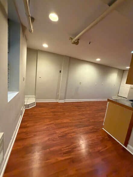Building Photo - 38 Hemenway St