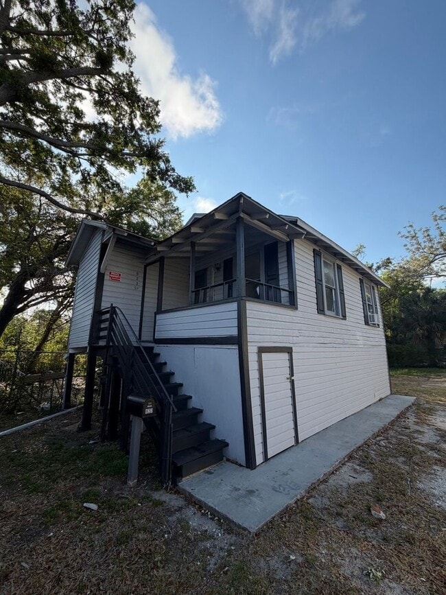 Building Photo - Orange St