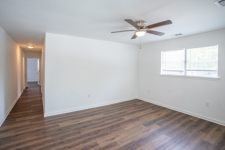 living room - 1220 E 57th St