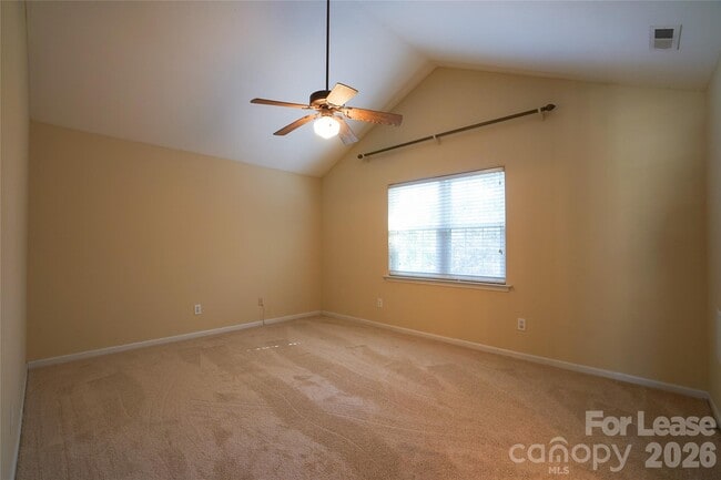 Building Photo - 214 Howe St