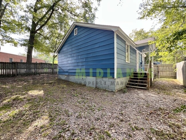 Building Photo - 2304 Ervin St