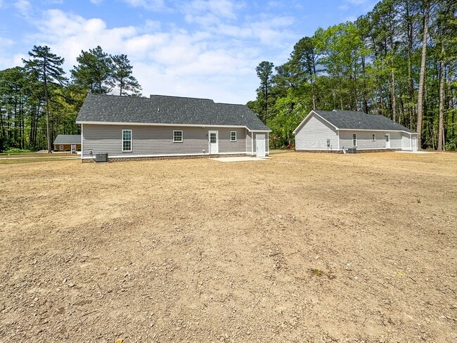 Building Photo - Introducing Your Dream Home in Nash County's Tar River Reservoir Area! Lawn Care Included!