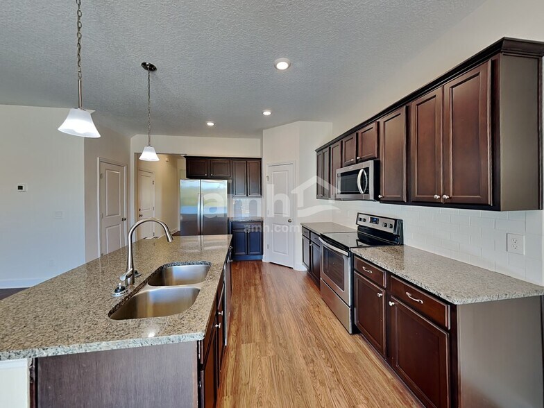 Building Photo - 242 Crestrun Loop