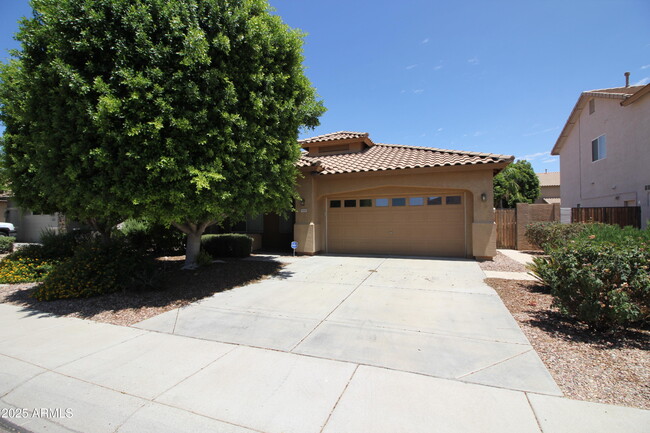 Primary Photo - 8166 W Rose Garden Ln