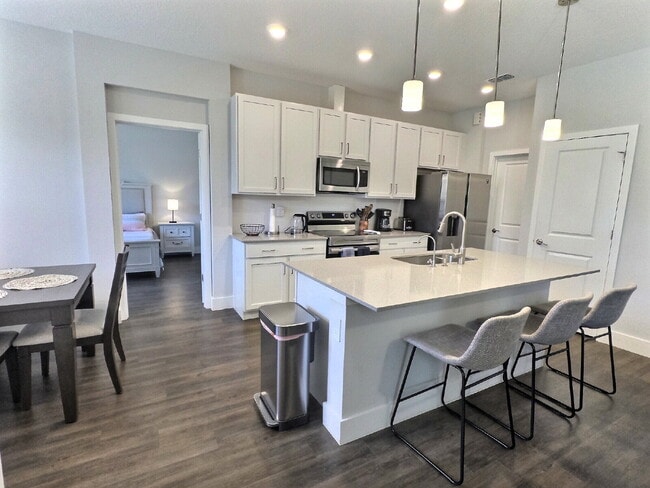 Building Photo - Great turn key rental in North Port!