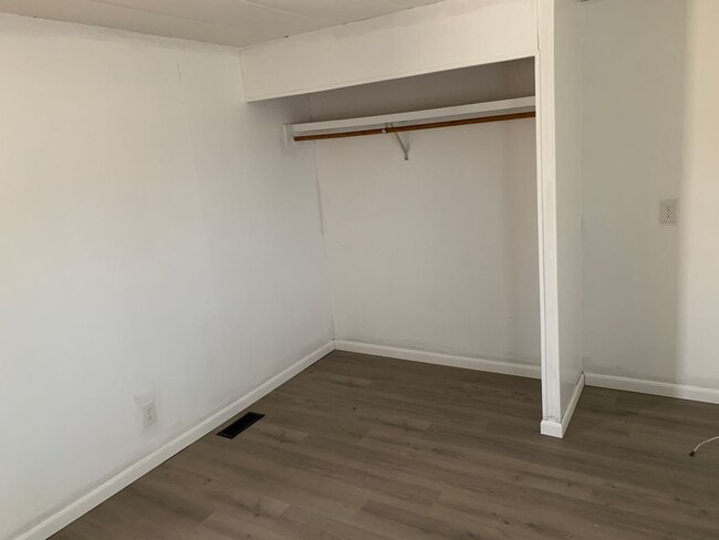 Building Photo - Comfy mobile home in Manteca