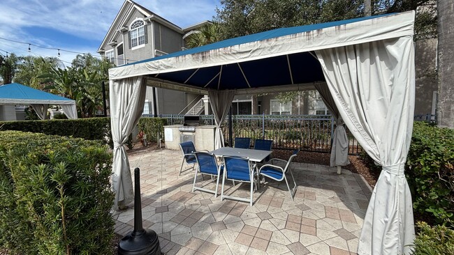 Building Photo - Two Bedroom, One Bath in Orlando - Priced ...