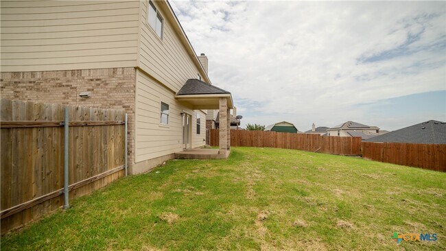 Building Photo - 6107 Bridgewood Dr