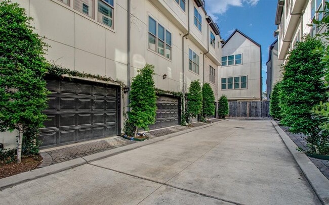Building Photo - 4047 Leeland St
