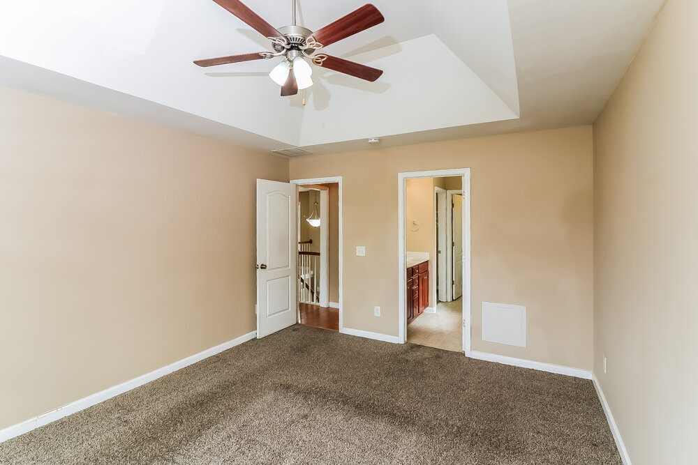 Building Photo - 460 Kyles Cir