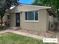 Building Photo - Mapleton