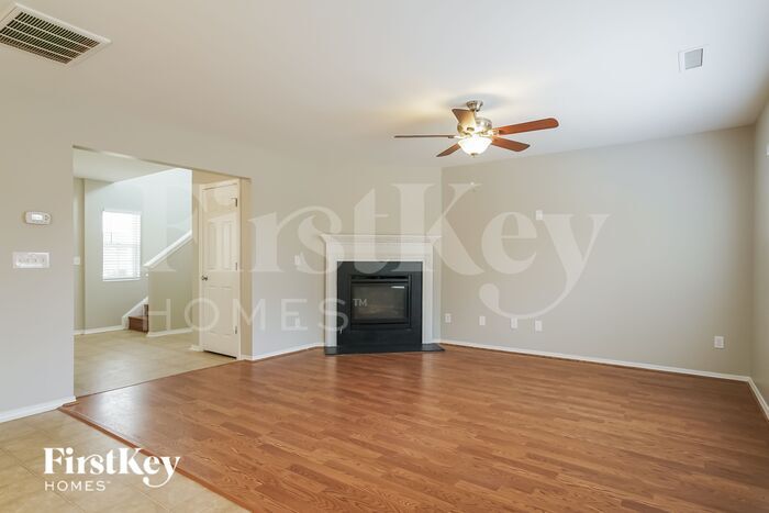 Building Photo - 280 Rowan Dr