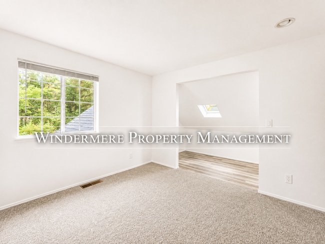 Building Photo - 10773 Jetty Pl NW