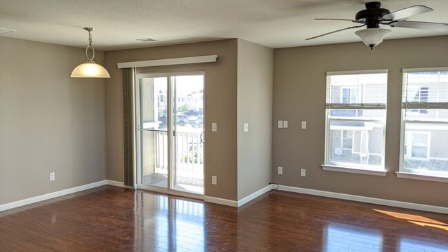 Building Photo - Townhouse for Rent in Parker