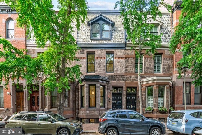 Building Photo - 2319 Delancey St