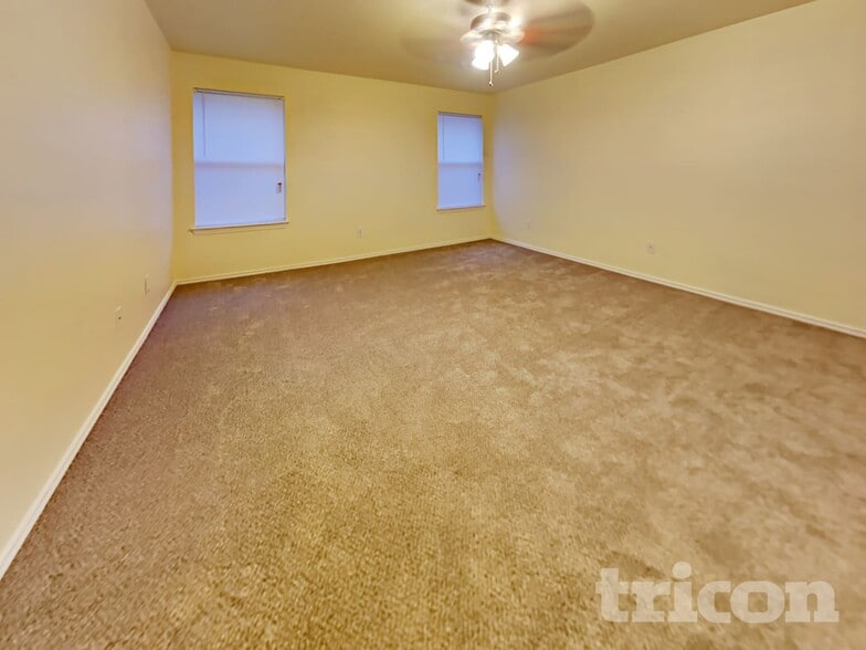 Building Photo - 5002 Braden Gate