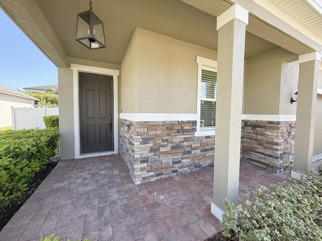 Building Photo - Spacious 4-Bedroom Retreat with additional office/den in the Heart of Trinity!