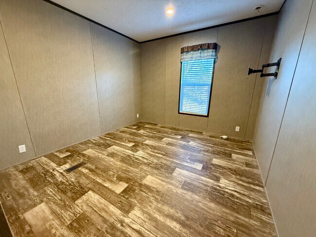 Building Photo - 1209 Pleasant Hill Church Rd