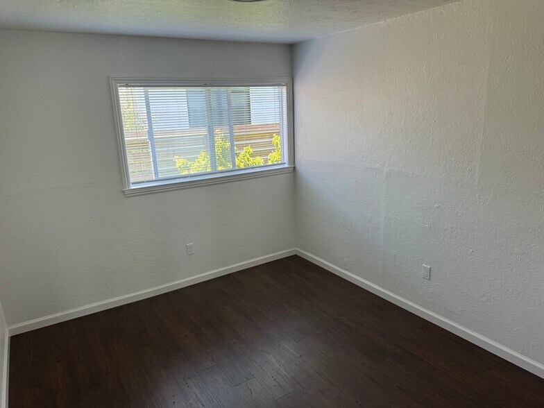 Building Photo - 1323 Ashby Ave