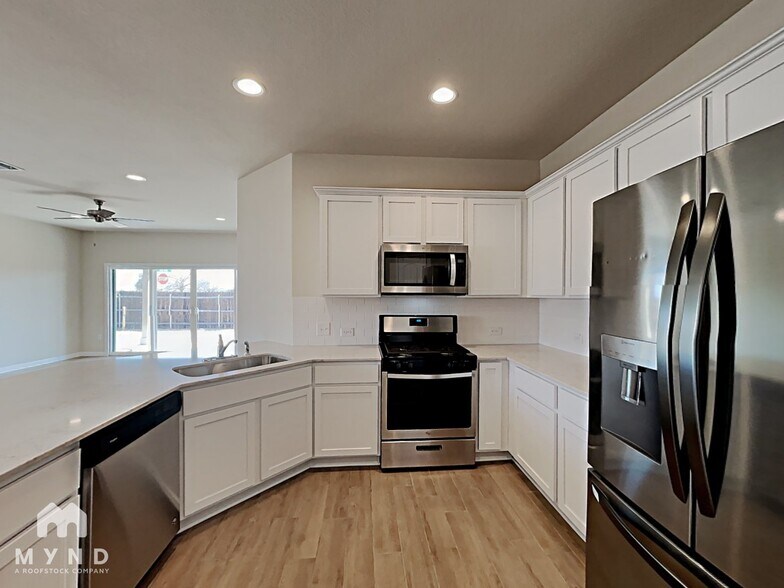 Building Photo - 2444 Lobo Landing Cove