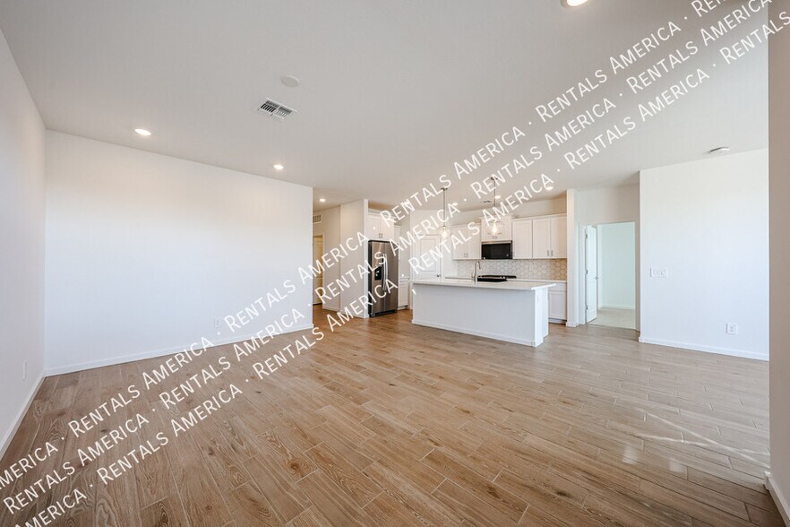 Building Photo - 15915 W Gray Fox Trl