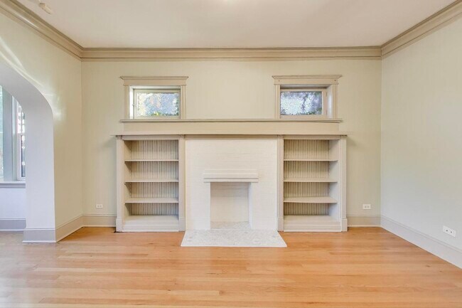 Building Photo - 6146 S Evans Ave